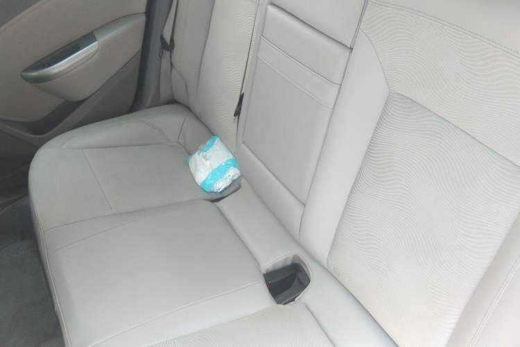 Used Buick GT 2012 XT 1.6L Automatic Comfort Edition Left Rear Seat