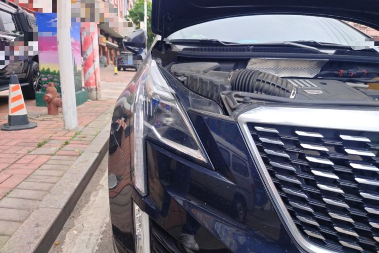 Used Cadillac XT5 2021 2.0T Two-Wheel Drive Luxury Version Right Front Headlight