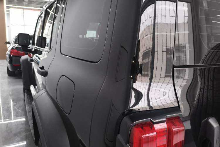 Used Tank 300 2021 Off-Road Edition 2.0T Conqueror Rear Left 45 Deg