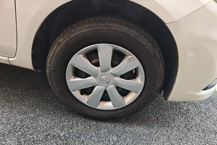 Used Nissan Sunny 2014 1.5XE Manual Comfort Edition
