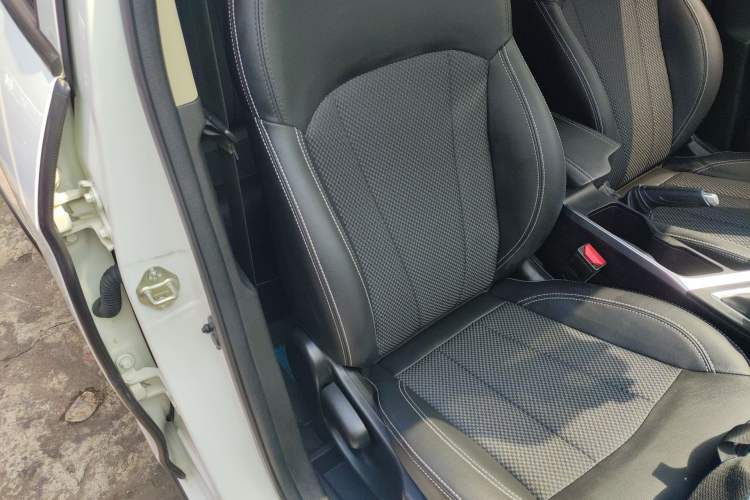 Used Geely Auto Vision X3 2020 1.5L Manual Happiness Edition