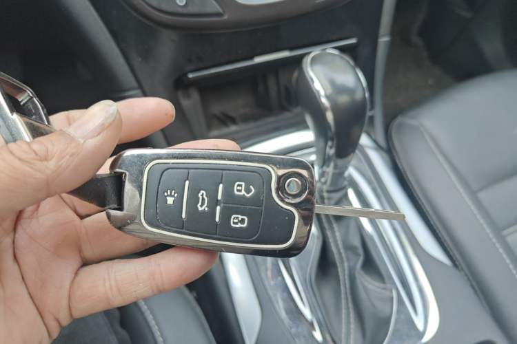 Used Buick Regal 2014 1.6T Fashionable Tech Edition
