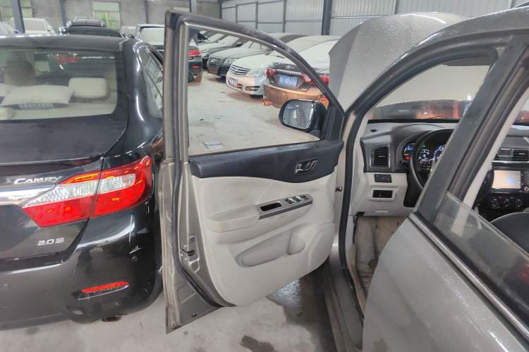 Used FORTHING S500 2016 1.6L CVT Luxury Model