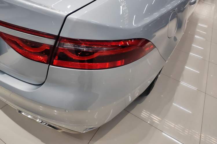 Used Jaguar XFL 2021 XFL 2.0T P200 Two-Wheel-Drive Elite Luxury Edition
