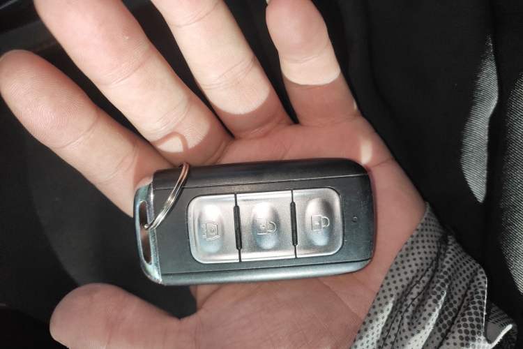 Used Dongfeng Fengon 500 2022 1.5T CVT Comfort Edition