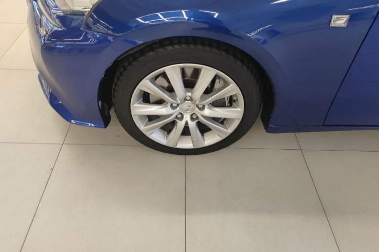 Used Lexus IS 2015 200t F SPORT
