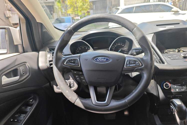 Used Ford Kuga 2018 EcoBoost 180 Two-Wheel-Drive Luxury Wing Edition
