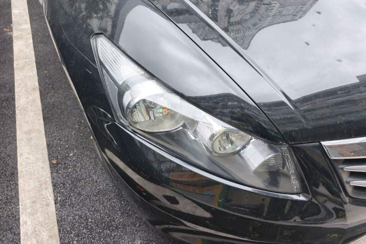 Used Honda Accord 2011 2.0L EX Right Front Headlight