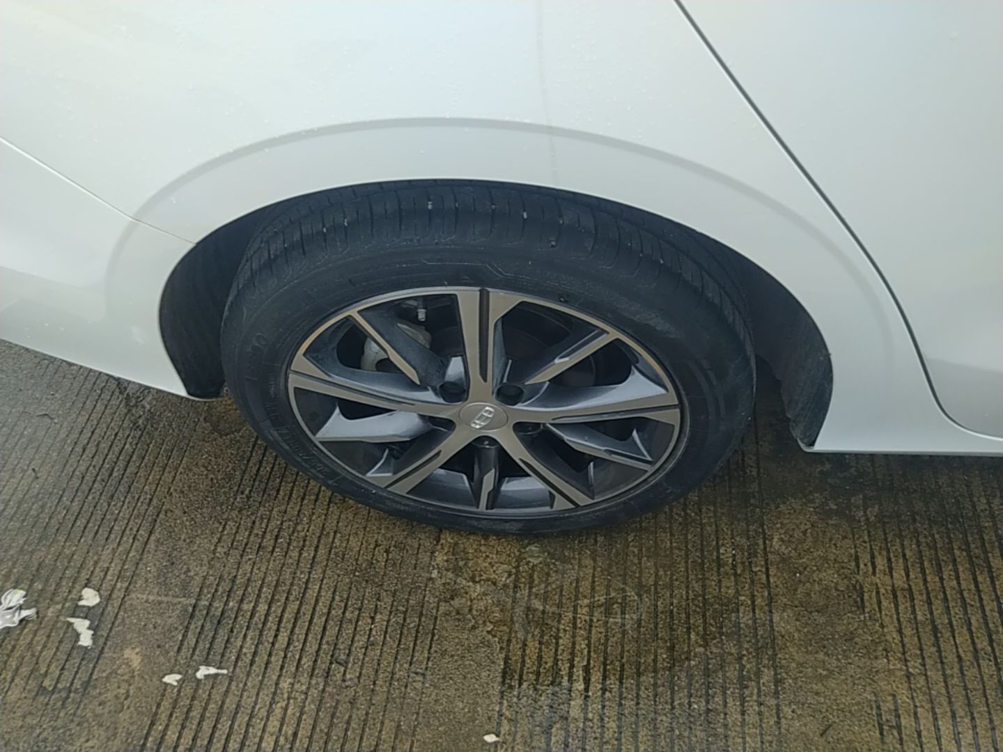 Geely Auto Emgrand 2022 4th Generation 1.5L CVT Luxury Model - Premium — снимка 11