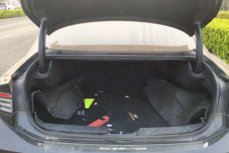 Used Hyundai Sonata 2024 1.5T Pro Trunk
