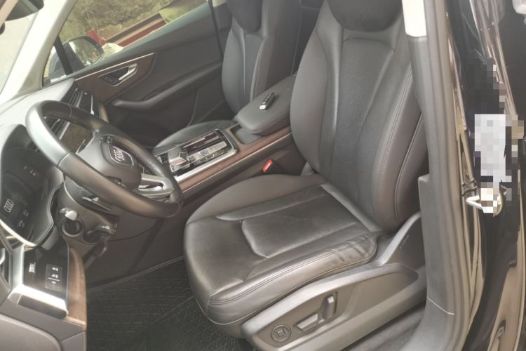 Used Audi Q7 2021 55 TFSI quattro S line Sport model
