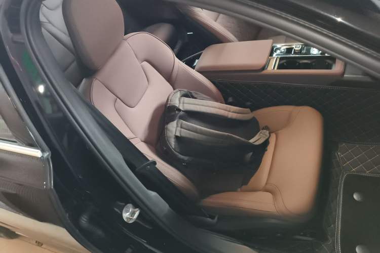 Used Volvo S90 2026 B5 Zhiyi Luxury Edition