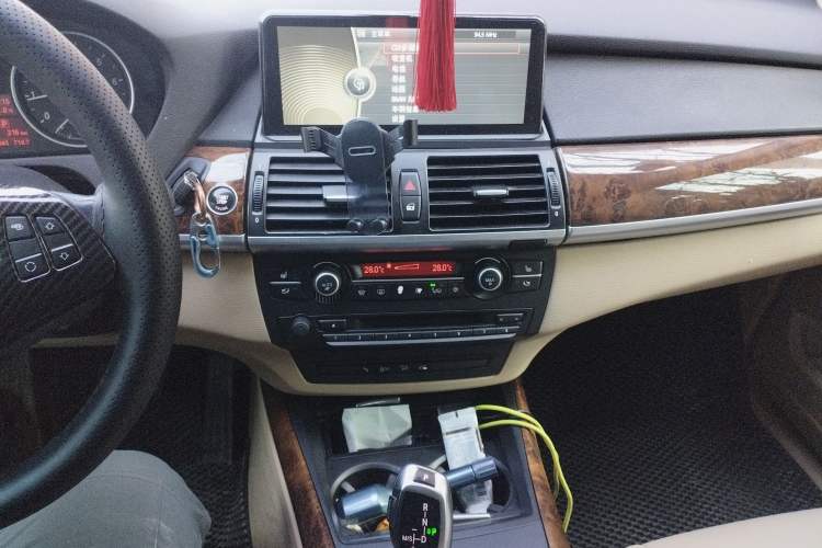 Used BMW X5 2011 xDrive35i Luxury Model
