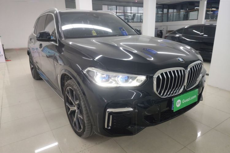 Used BMW X5 2022 Restyled xDrive 40Li M Sport Package Front Right 45 Deg