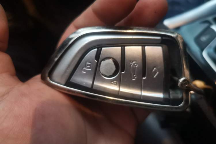 Used BMW 5 Series New Energy 2018 530Le Luxury Package Vehicle Key