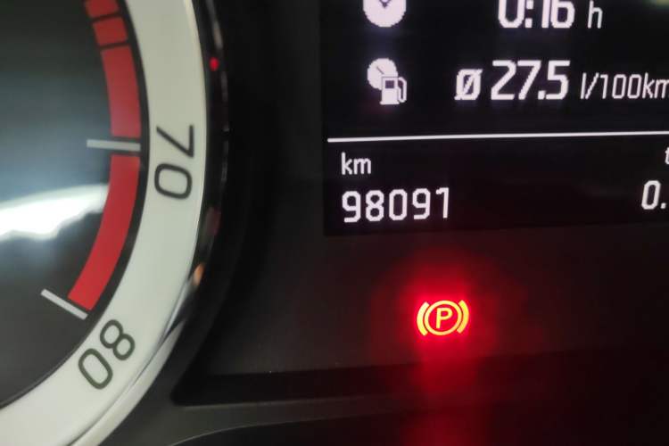 Used Skoda Kodiaq 2018 TSI330 7-Seater Two-Wheel-Drive Luxury Enjoyment Edition Odometer Close Up