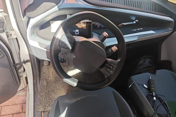 Used Wuling NAMMIEV 2021 Playful Model – High-Power Version
