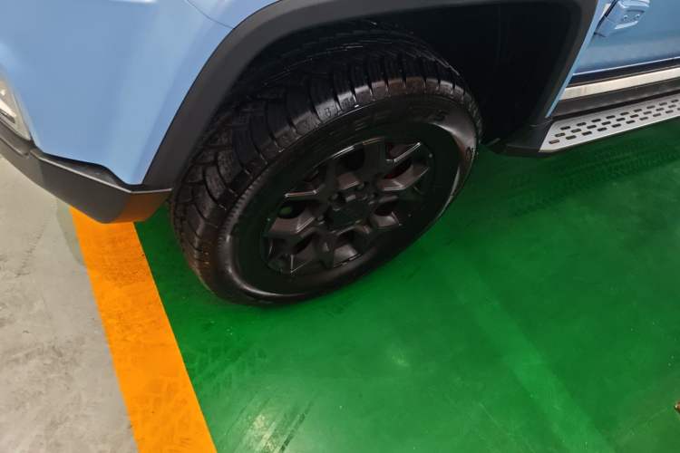 Used BAIC Off-Road BJ40 2024 2.0D Blade Hero Glory Edition Left Front Wheel Hub