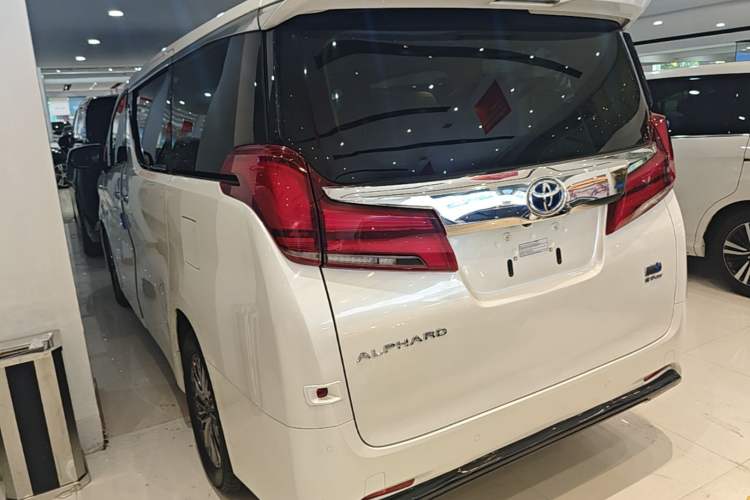 Used Toyota Alphard 2020 Dual-Engine 2.5L Luxury Edition
