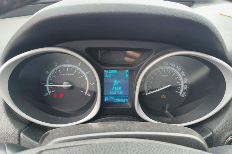 Used GAC Trumpchi GS5 2013 2.0L Automatic Two-Wheel Drive Light Interior Special Edition
