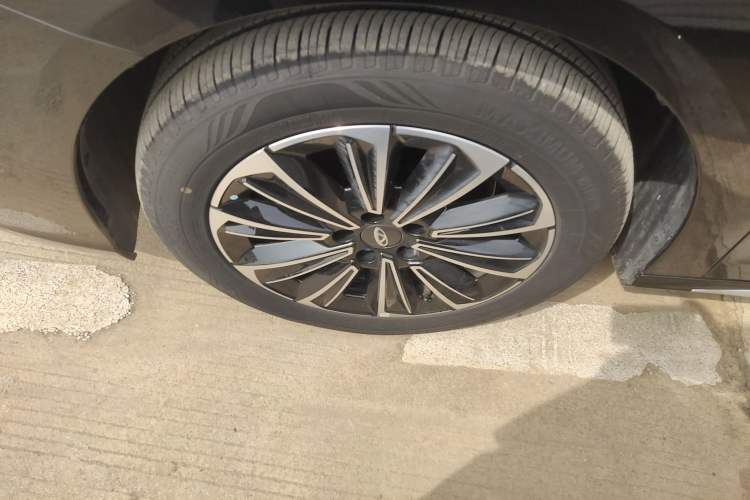 Used Chery Fengyun A8L 2025 1.5 TGDI 145 km Comfort Version
