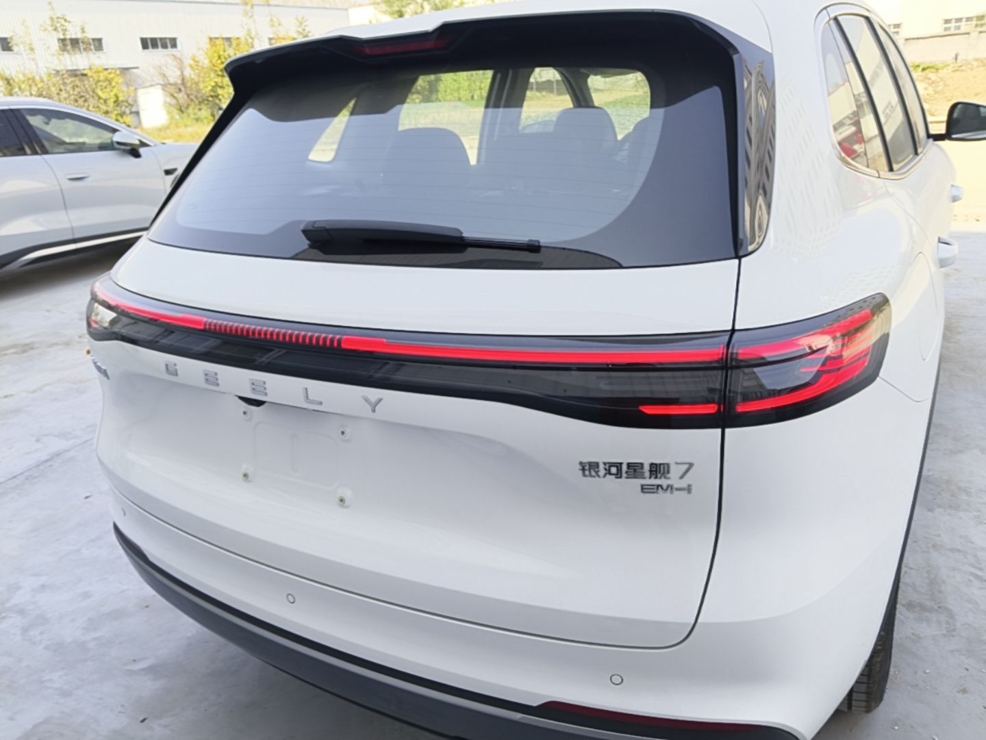 Geely Galaxy Xingjian 7 EM-i 2026 Model 130km Launch Edition — снимка 5