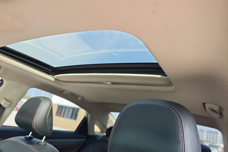 Used Geely Auto Emgrand GL 2018 1.4T DCT Prestige Smart Connectivity Version Headliner