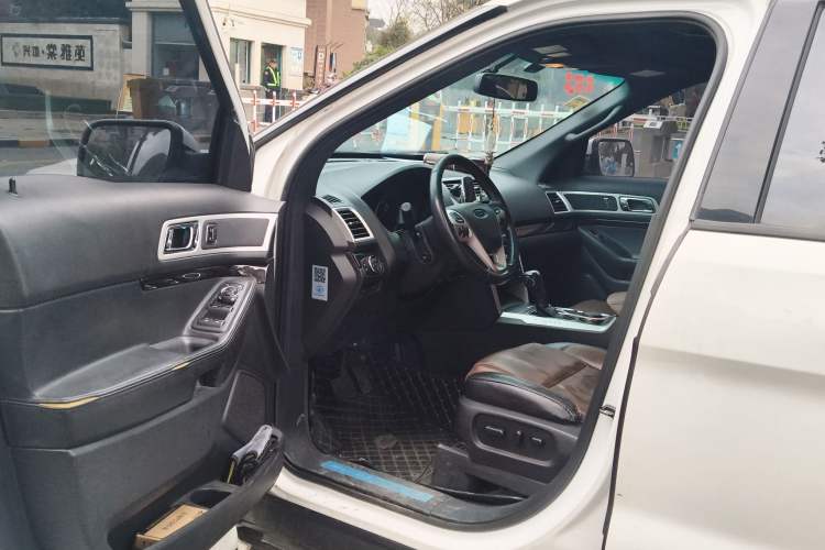 Used Ford Explorer 2013 3.5L Deluxe Model