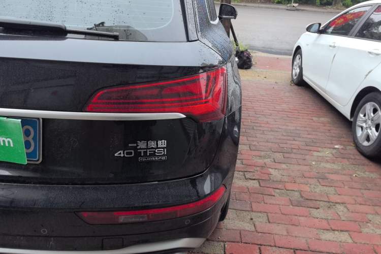 Used Audi Q5L 2023 40T Fashionable and Dynamic Edition Right Rear Taillight