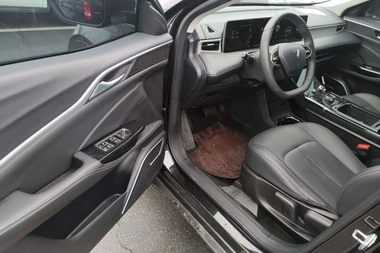 Used NETA U 2023 NETA U-Ⅱ Challenge Edition 500 U Show – Lithium Iron Phosphate