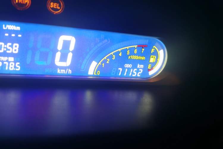 Used Chery QQ3 2012 Fashion Edition 1.0L Manual Champion Version Odometer Close Up