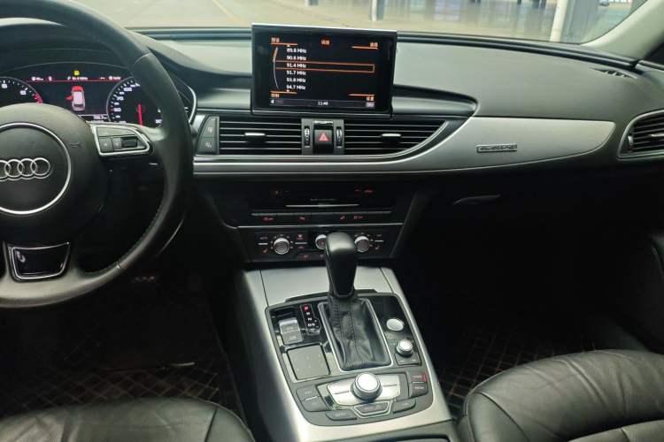 Used Audi A6 2018 3.0T allroad quattro Audio And AC Panel