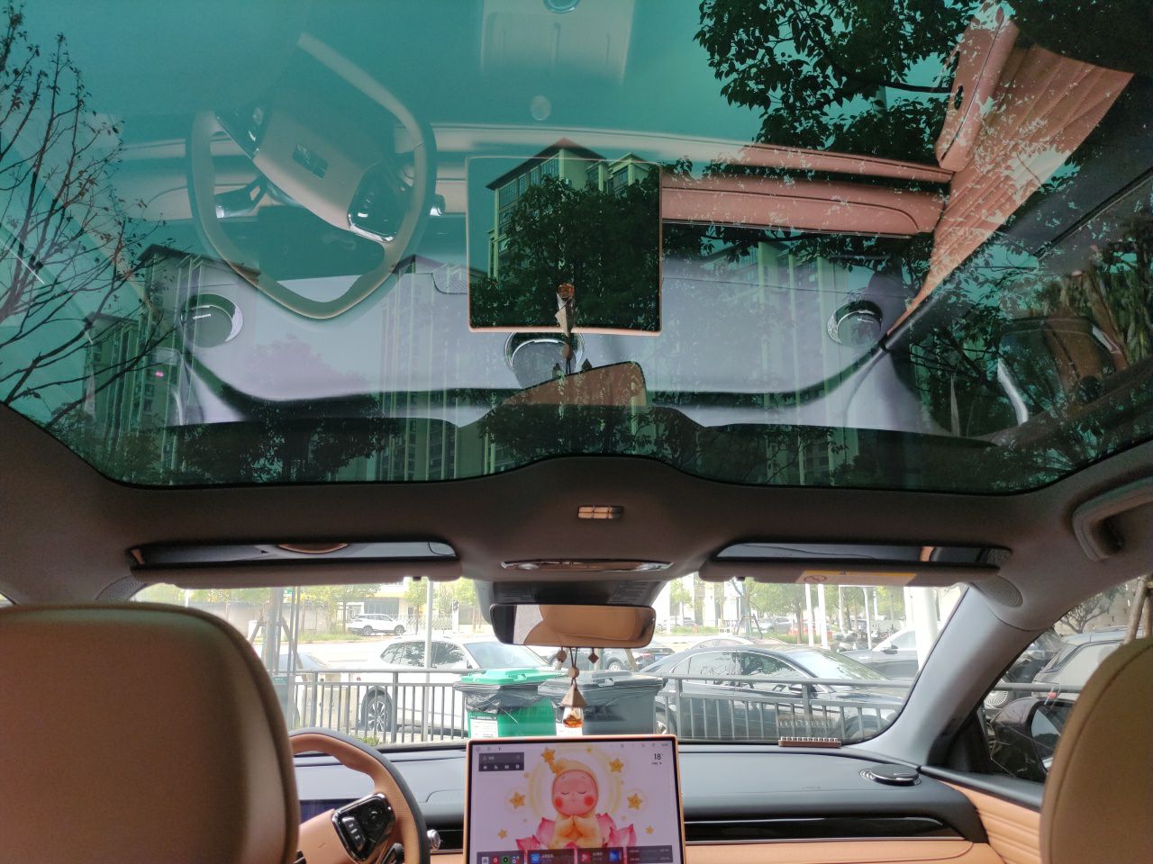 Geely Galaxy 8 2025 130km EM-i Prestige Edition — снимка 18
