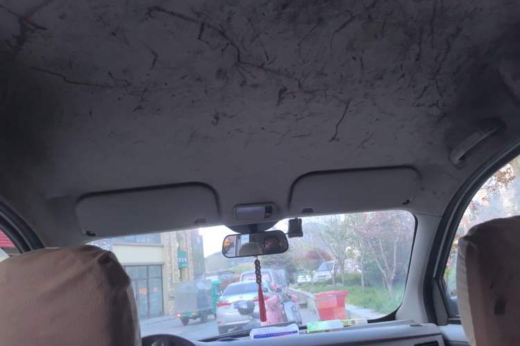 Used Wuling Rongguang V 2015 1.2L Practical Model Headliner