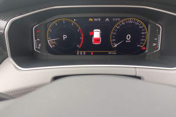 Used Volkswagen Tayron 2023 330TSI Two-Wheel-Drive Luxury Plus Advanced Version Odometer Close Up