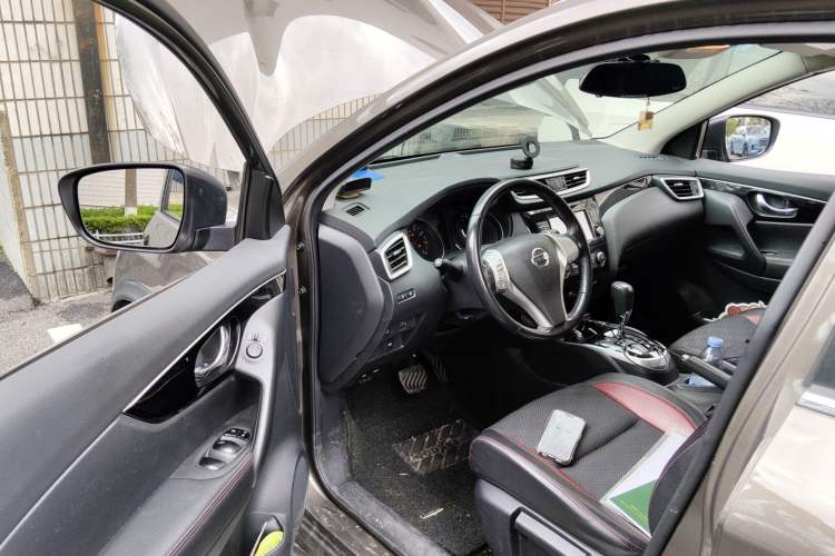 Used Nissan Qashqai 2017 2.0L CVT Smart Enjoyment Version China V Standard Driver Seat