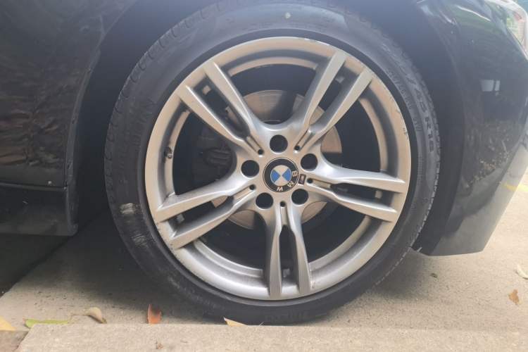 Used BMW 3 Series 2019 320Li M Sport Package Right Front Wheel Hub