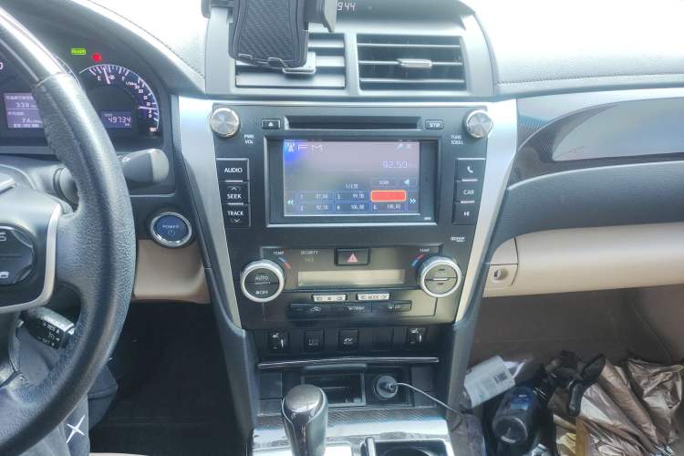 Used Toyota Camry 2012 Luxurious Edition 2.5HG Zunrui