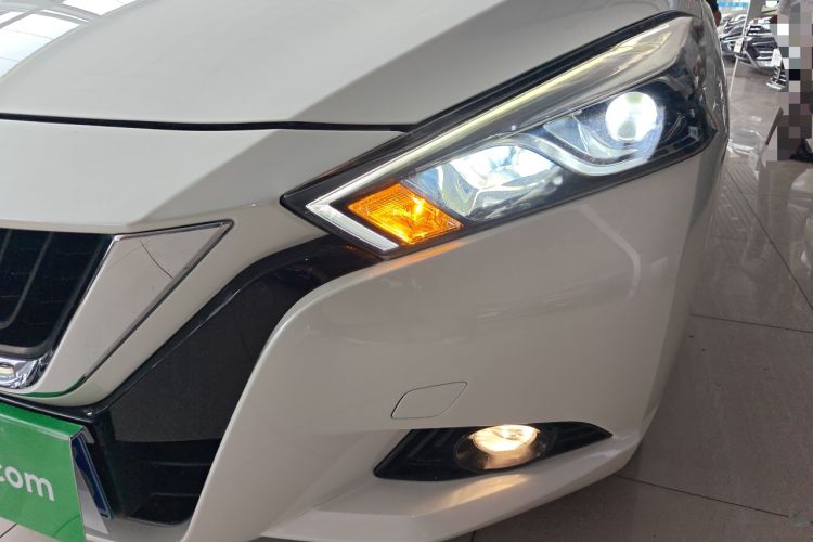 Used Nissan Lannia 2016 1.6L CVT Smart Cool Edition Left Front Headlight