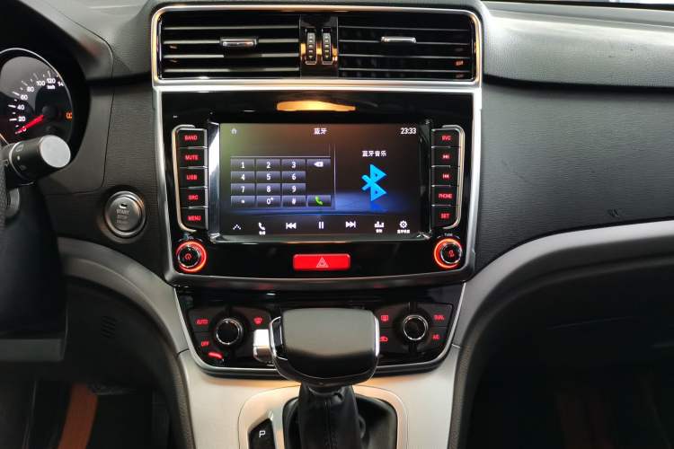 Used Haval M6 2019 1.5T DCT Two-Wheel Drive Elite Version China VI Standard Audio And AC Panel