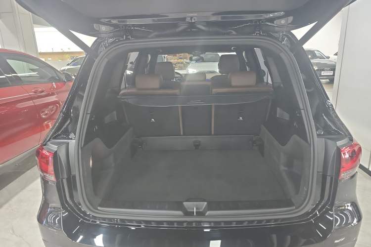 Used Mercedes-Benz GLB 2023 GLB 220 Sport Edition Trunk