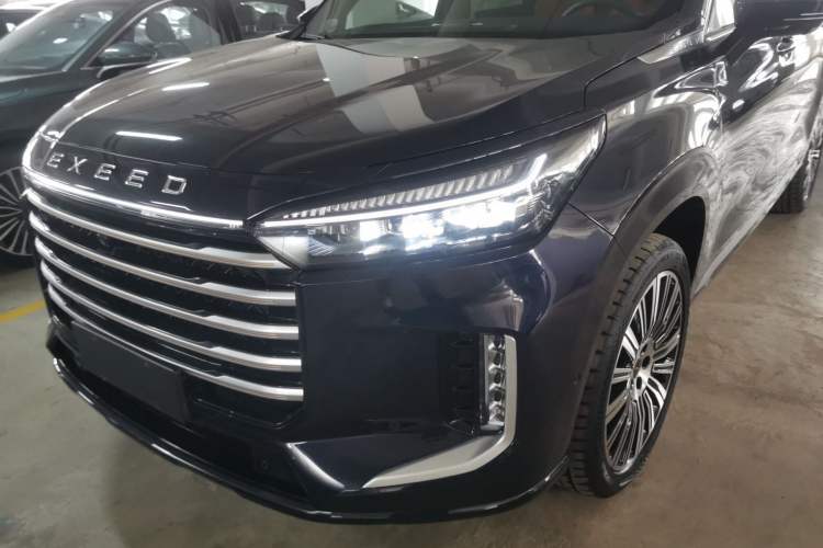 Used EXEED Lanyue C-DM 2025 180 Ultra-Long Range Ultra All-Wheel Drive 6-Seater
