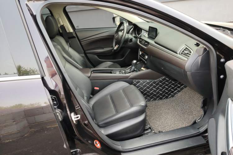 Used Mazda Atenza 2018 2.0L Blue Sky Luxury Edition China V Standard Right Front Seat