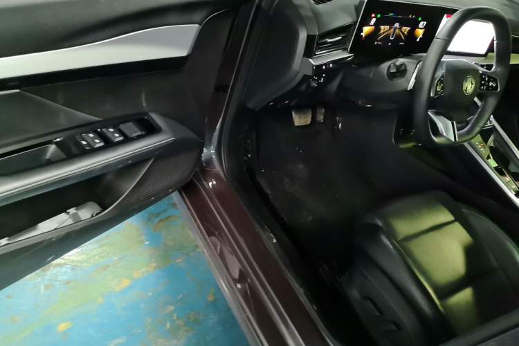 Used MG 5 Scorpio 2022 1.5T Luxury Edition
