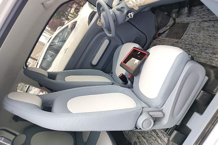 Used Bestune Pony 2025 222km Range Lingxi Horse Right Front Seat