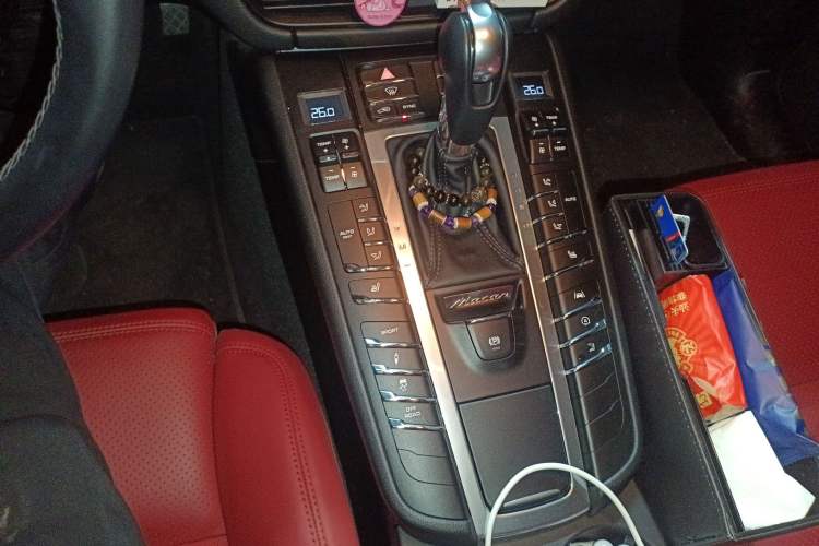 Used Porsche Macan 2018 Macan 2.0T