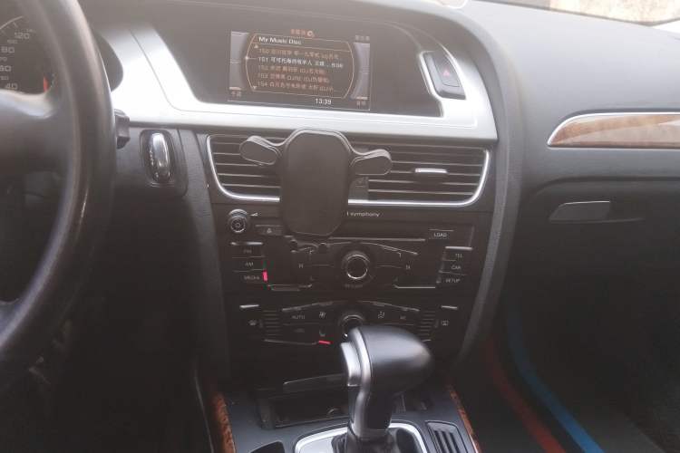 Used Audi A4L 2011 2.0 TFSI Comfort Model