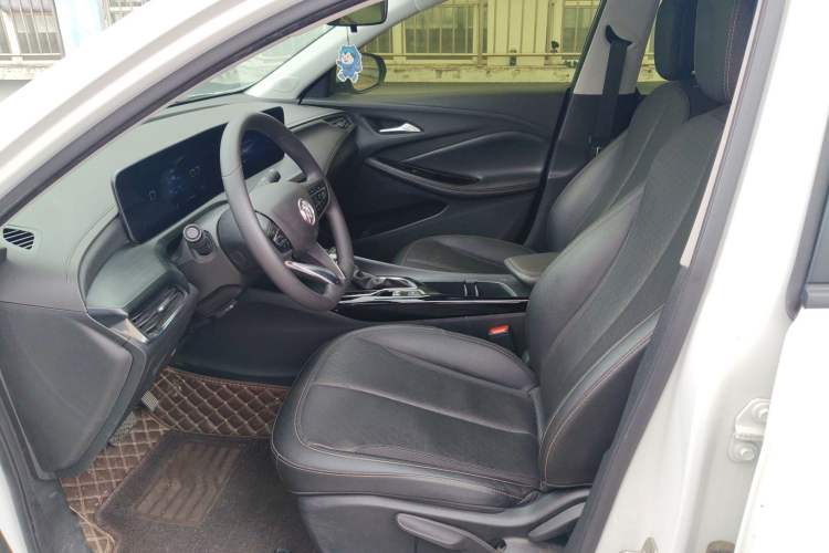 Used Buick Verano 2023 Pro Enjoyment Edition Left Front Seat