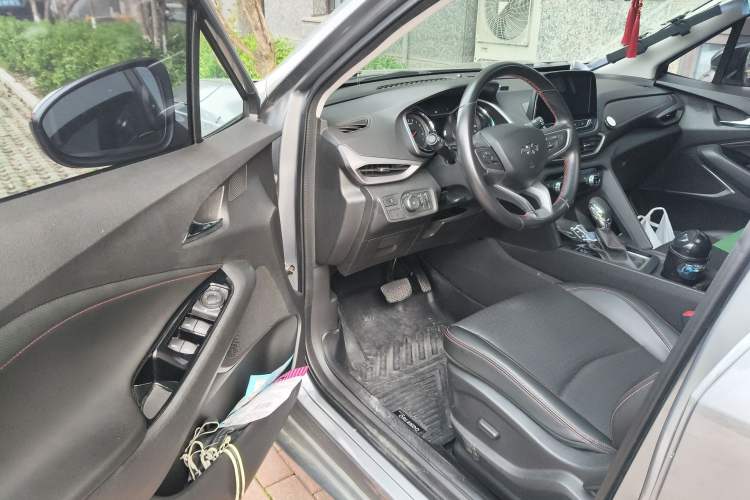 Used Chevrolet Orlando 2018 Redline 530T Automatic Enjoyment Edition (5+2 Model) – China V Standard Driver Seat