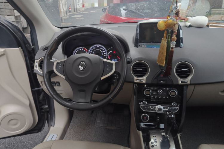 Used Renault Koleos 2013 2.5L Two-Wheel Drive Comfort Edition
